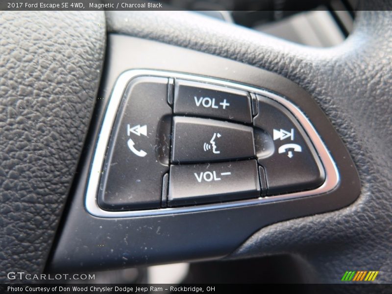 Magnetic / Charcoal Black 2017 Ford Escape SE 4WD