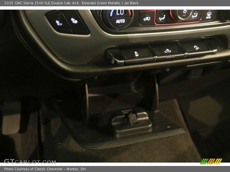 Emerald Green Metallic / Jet Black 2015 GMC Sierra 1500 SLE Double Cab 4x4