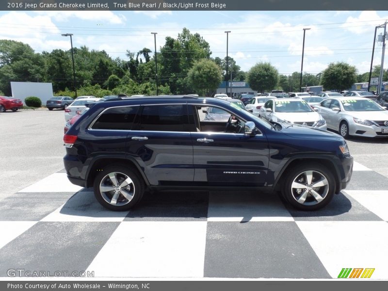 True Blue Pearl / Black/Light Frost Beige 2016 Jeep Grand Cherokee Limited