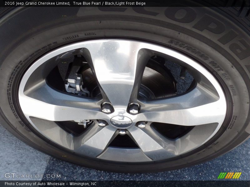 True Blue Pearl / Black/Light Frost Beige 2016 Jeep Grand Cherokee Limited