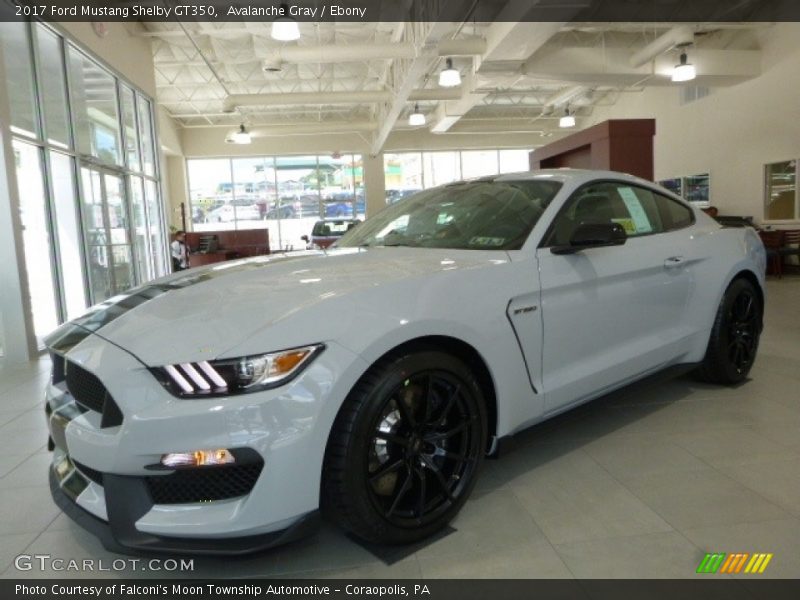 Front 3/4 View of 2017 Mustang Shelby GT350
