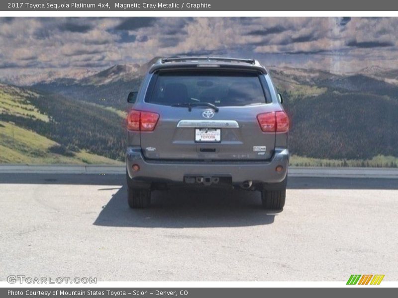 Magnetic Gray Metallic / Graphite 2017 Toyota Sequoia Platinum 4x4