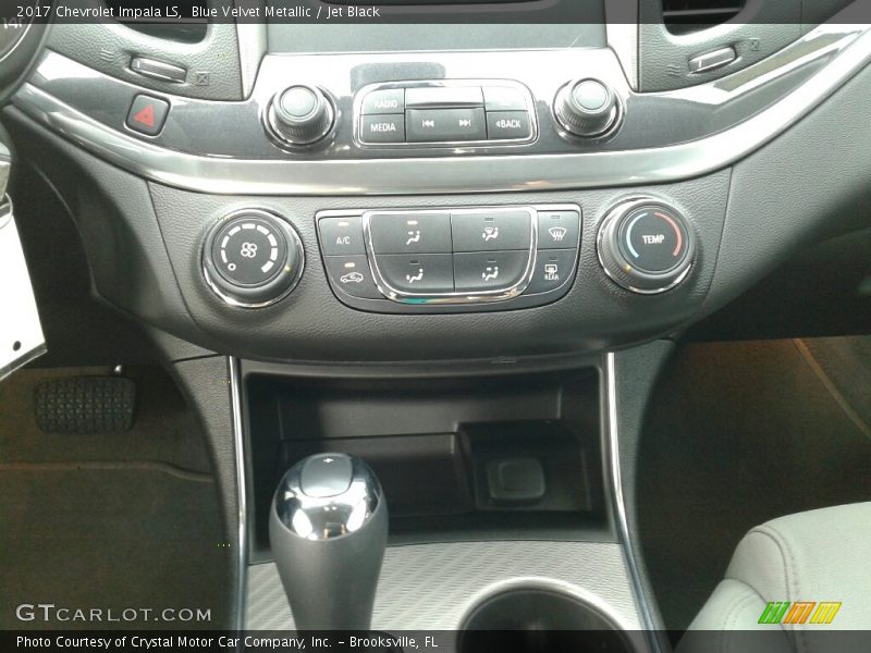 Controls of 2017 Impala LS