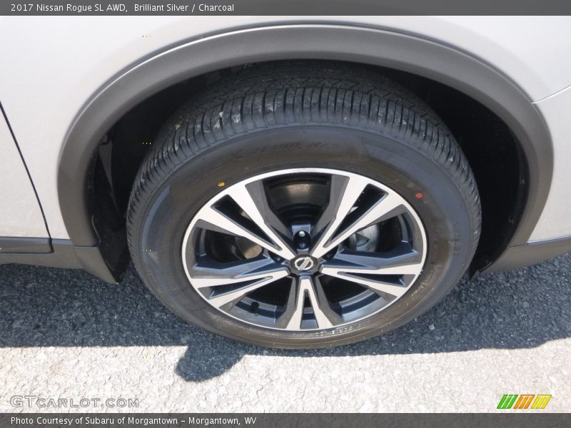 Brilliant Silver / Charcoal 2017 Nissan Rogue SL AWD