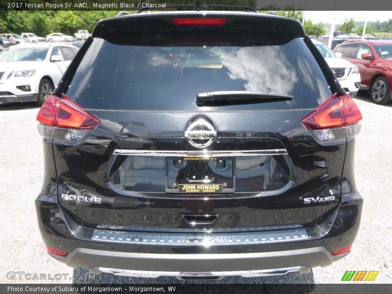 Magnetic Black / Charcoal 2017 Nissan Rogue SV AWD