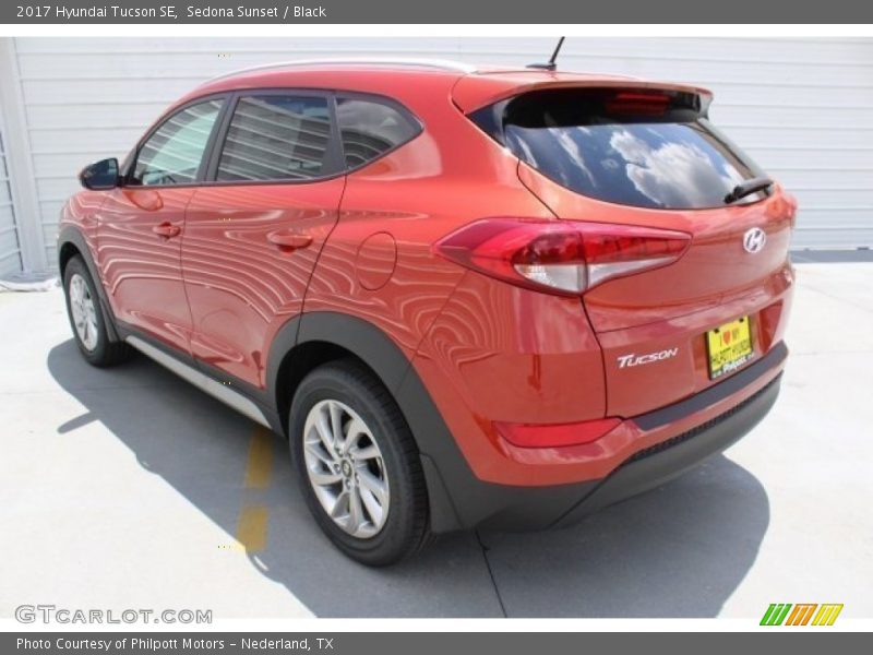 Sedona Sunset / Black 2017 Hyundai Tucson SE