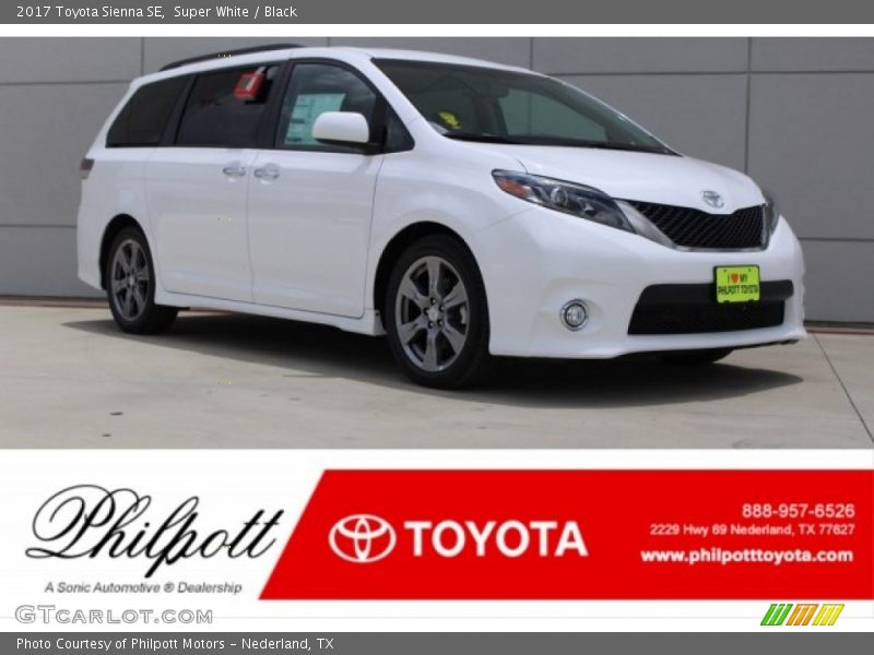 Super White / Black 2017 Toyota Sienna SE