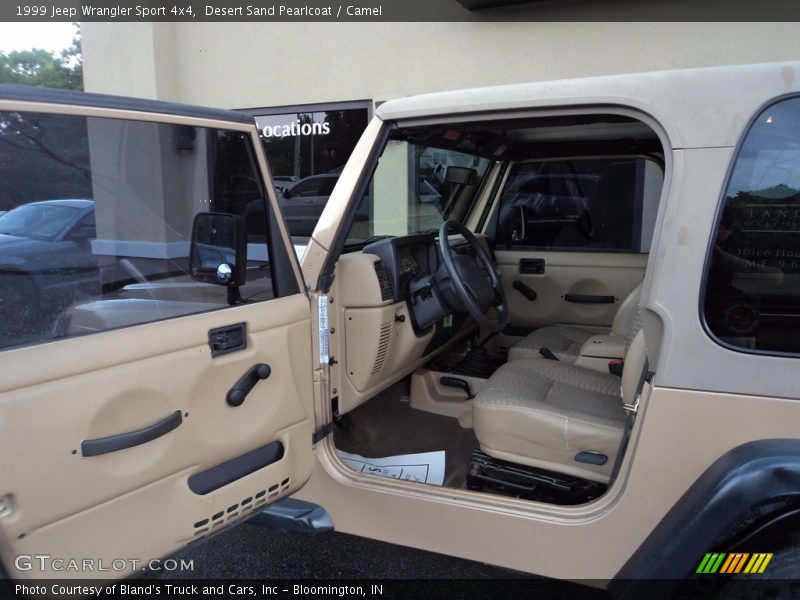Desert Sand Pearlcoat / Camel 1999 Jeep Wrangler Sport 4x4