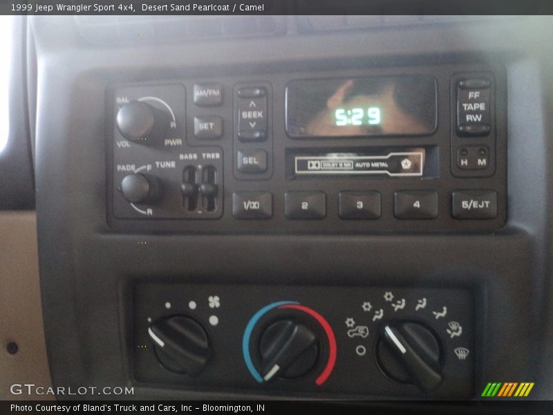 Desert Sand Pearlcoat / Camel 1999 Jeep Wrangler Sport 4x4