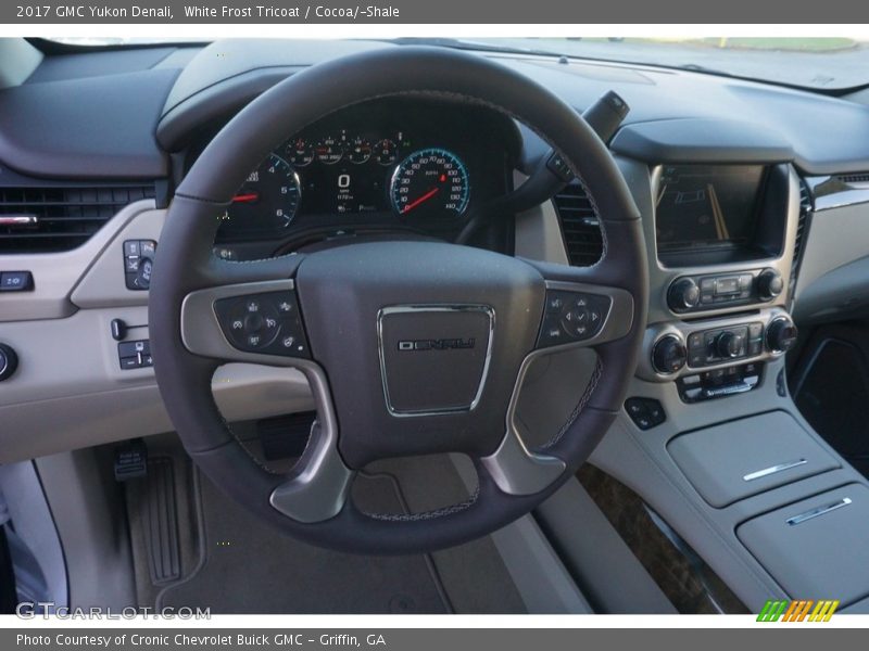 White Frost Tricoat / Cocoa/­Shale 2017 GMC Yukon Denali