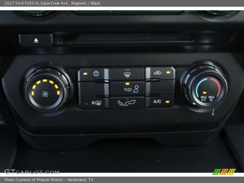Magnetic / Black 2017 Ford F150 XL SuperCrew 4x4