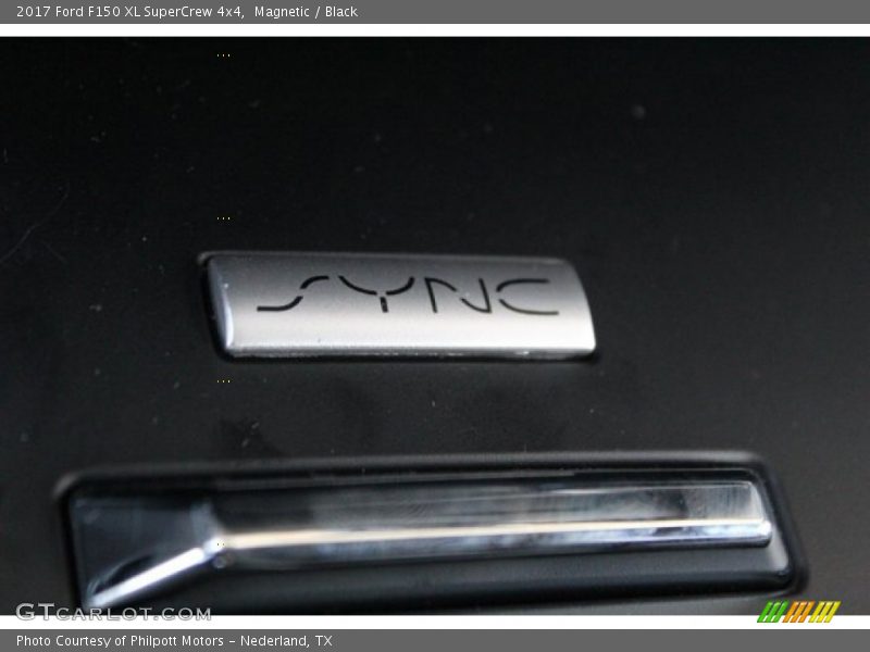 Magnetic / Black 2017 Ford F150 XL SuperCrew 4x4
