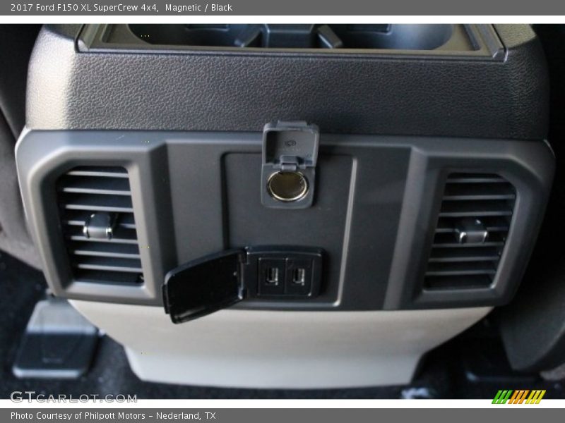 Magnetic / Black 2017 Ford F150 XL SuperCrew 4x4