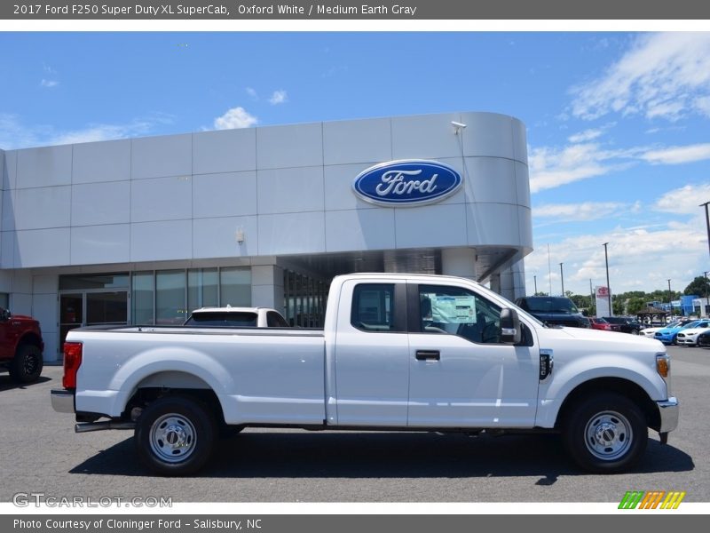  2017 F250 Super Duty XL SuperCab Oxford White