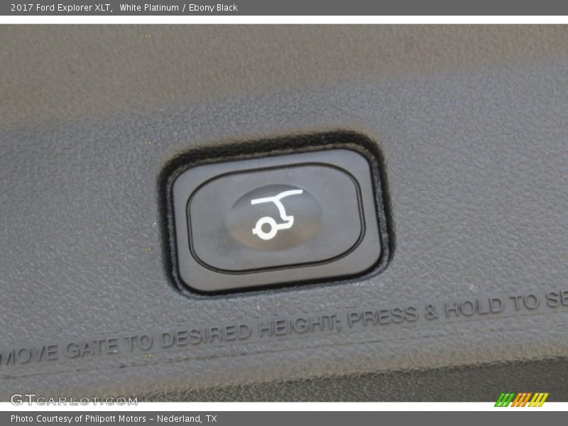 White Platinum / Ebony Black 2017 Ford Explorer XLT
