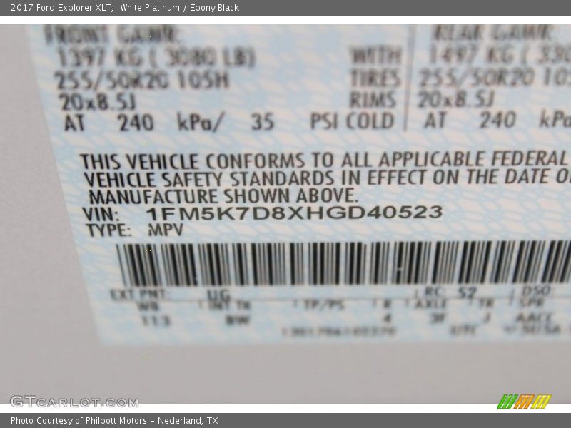 White Platinum / Ebony Black 2017 Ford Explorer XLT