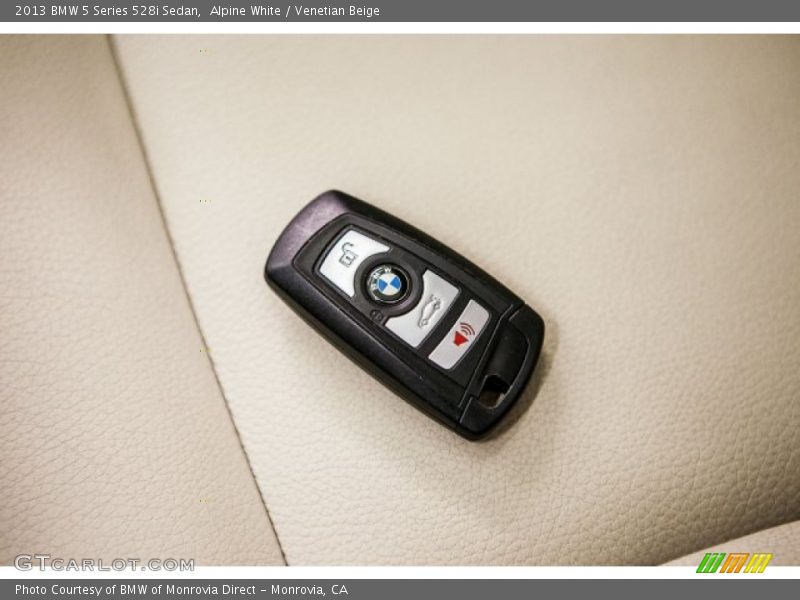 Alpine White / Venetian Beige 2013 BMW 5 Series 528i Sedan