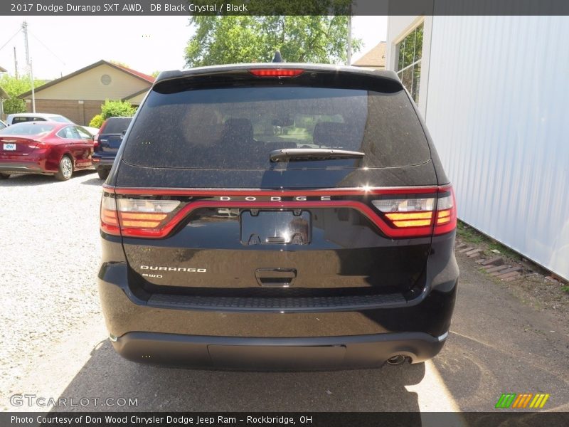 DB Black Crystal / Black 2017 Dodge Durango SXT AWD