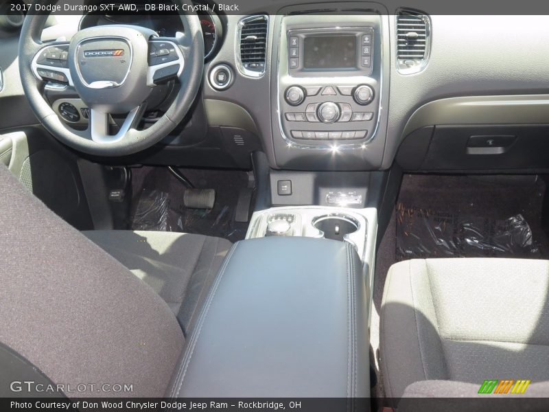 DB Black Crystal / Black 2017 Dodge Durango SXT AWD