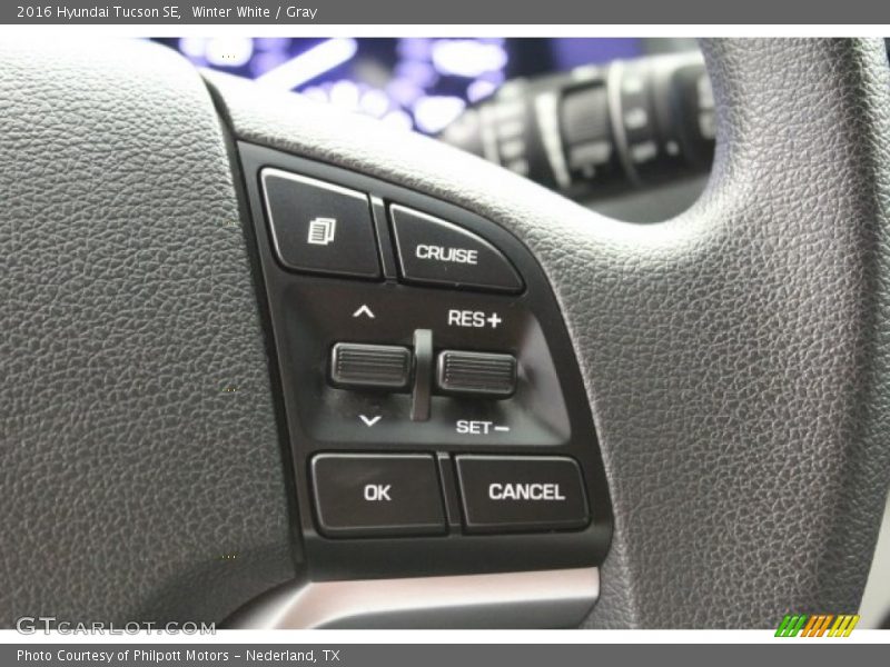 Winter White / Gray 2016 Hyundai Tucson SE