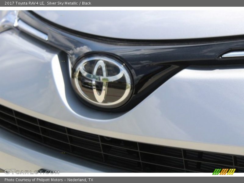 Silver Sky Metallic / Black 2017 Toyota RAV4 LE