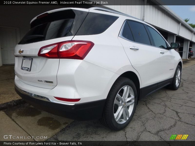 Iridescent Pearl Tricoat / Jet Black 2018 Chevrolet Equinox Premier AWD