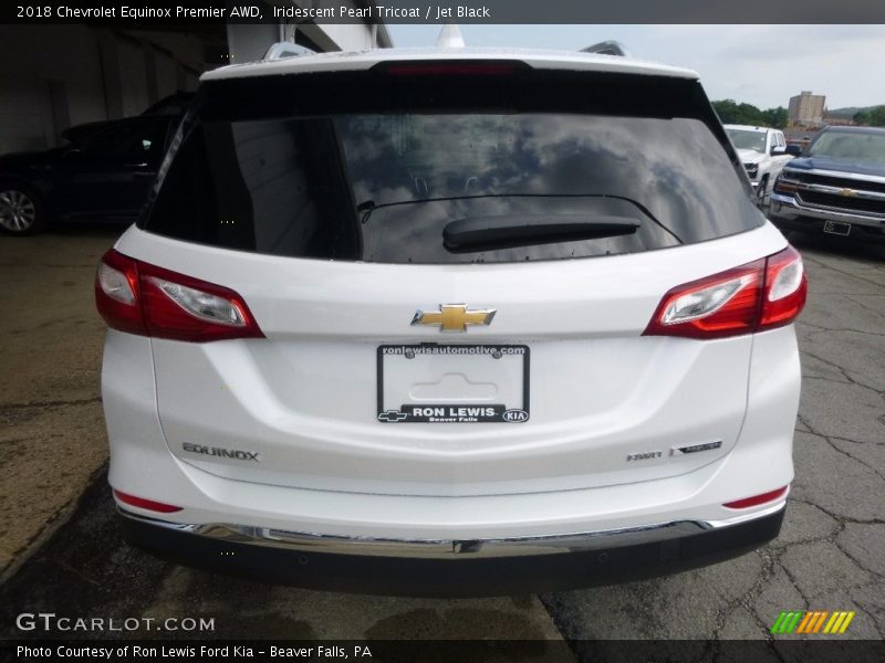 Iridescent Pearl Tricoat / Jet Black 2018 Chevrolet Equinox Premier AWD