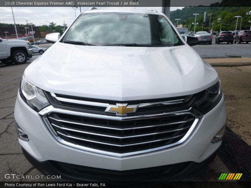 Iridescent Pearl Tricoat / Jet Black 2018 Chevrolet Equinox Premier AWD