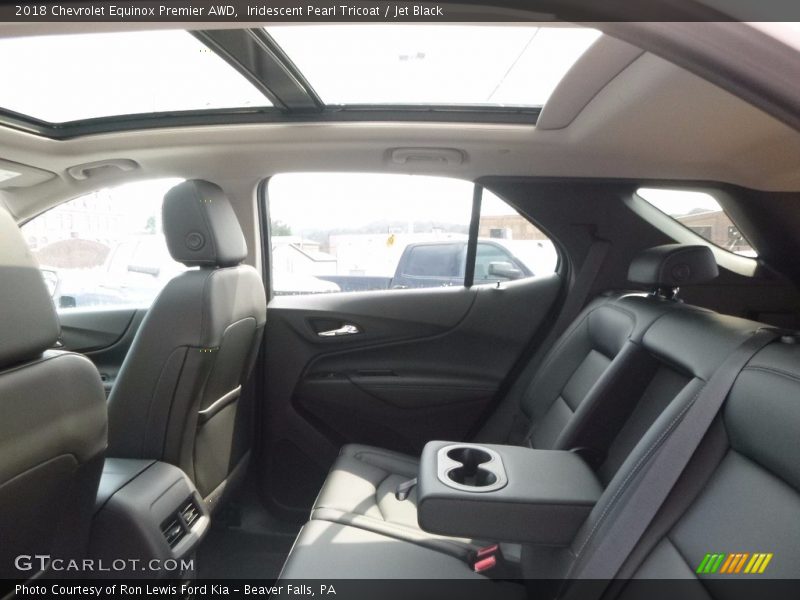 Iridescent Pearl Tricoat / Jet Black 2018 Chevrolet Equinox Premier AWD