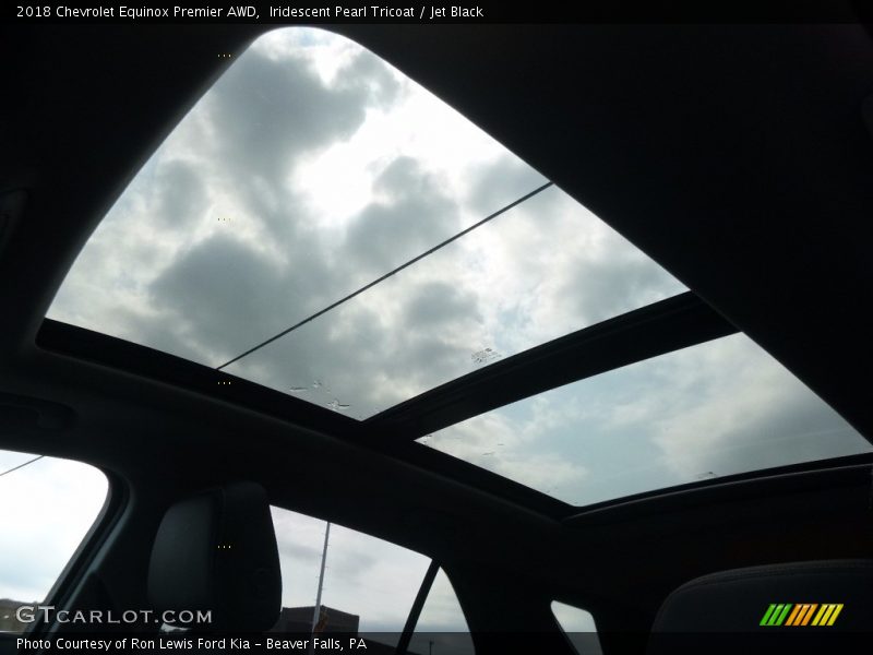 Iridescent Pearl Tricoat / Jet Black 2018 Chevrolet Equinox Premier AWD