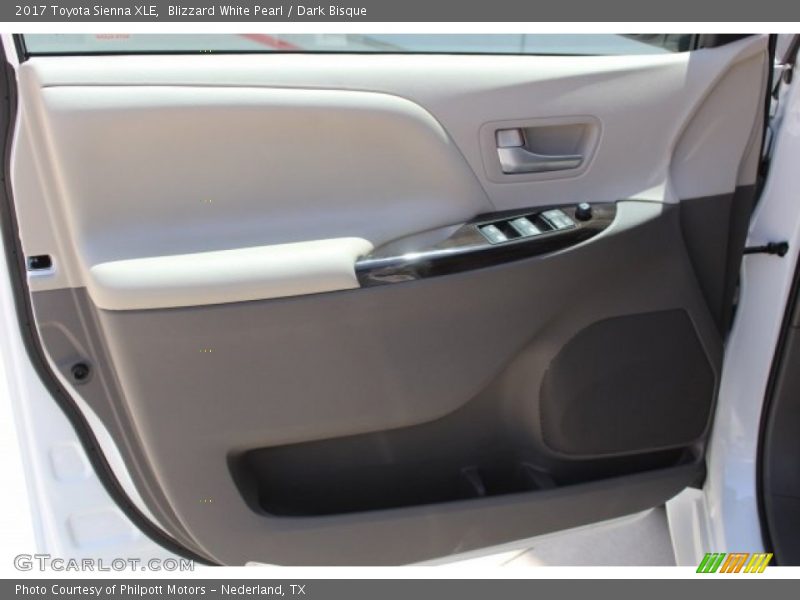 Blizzard White Pearl / Dark Bisque 2017 Toyota Sienna XLE
