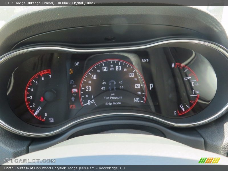 DB Black Crystal / Black 2017 Dodge Durango Citadel