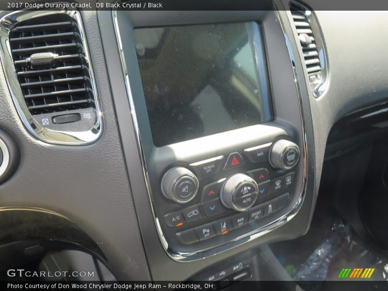 DB Black Crystal / Black 2017 Dodge Durango Citadel