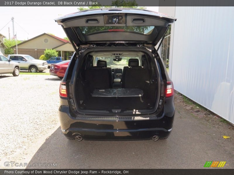 DB Black Crystal / Black 2017 Dodge Durango Citadel
