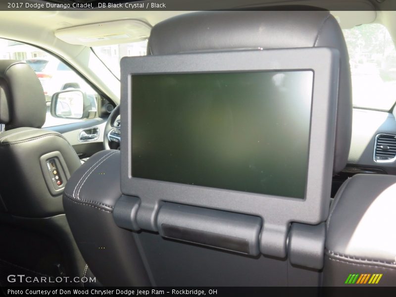 DB Black Crystal / Black 2017 Dodge Durango Citadel