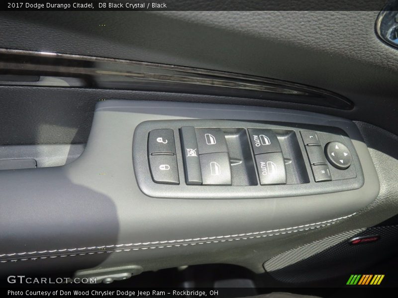 DB Black Crystal / Black 2017 Dodge Durango Citadel