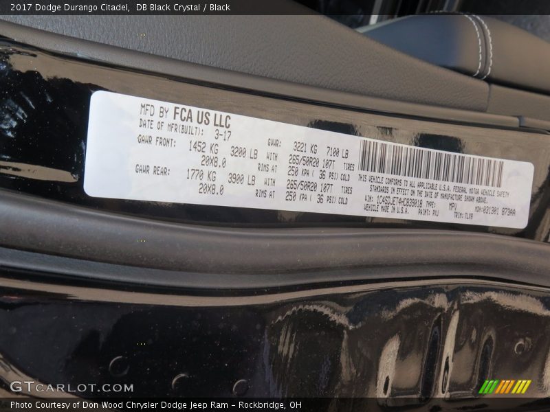 DB Black Crystal / Black 2017 Dodge Durango Citadel