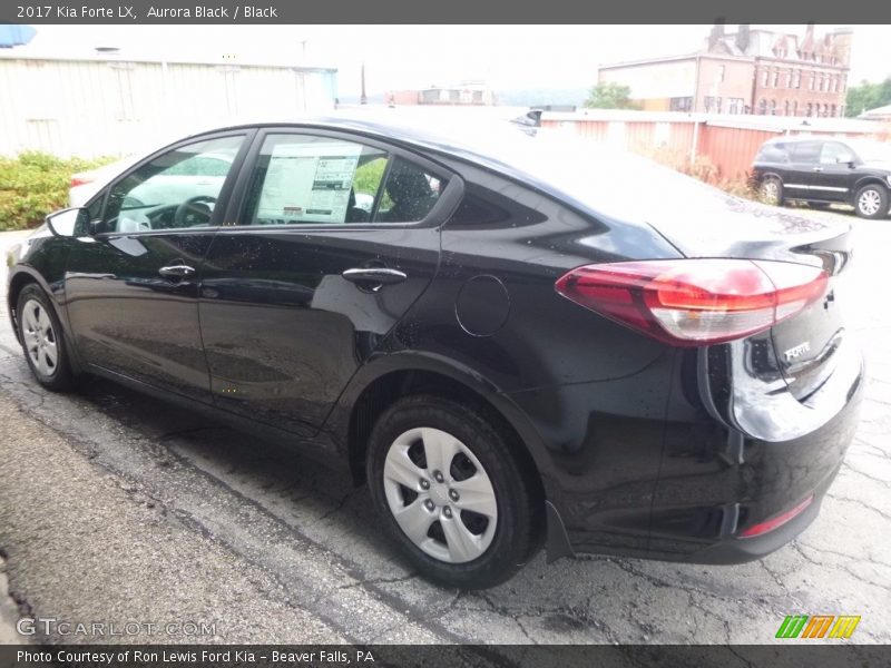 Aurora Black / Black 2017 Kia Forte LX