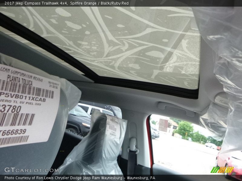 Spitfire Orange / Black/Ruby Red 2017 Jeep Compass Trailhawk 4x4