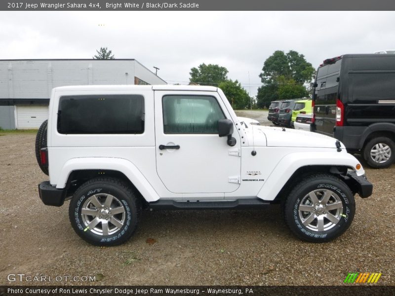 Bright White / Black/Dark Saddle 2017 Jeep Wrangler Sahara 4x4
