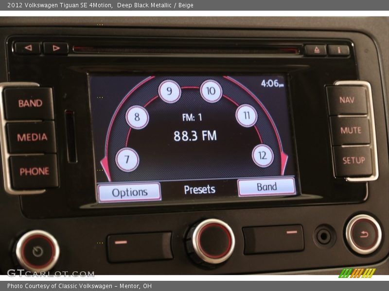 Deep Black Metallic / Beige 2012 Volkswagen Tiguan SE 4Motion