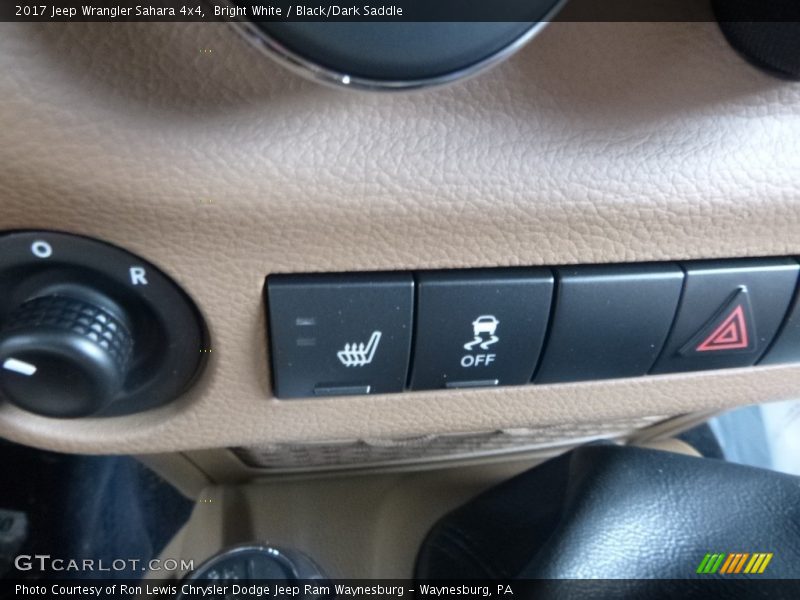 Bright White / Black/Dark Saddle 2017 Jeep Wrangler Sahara 4x4