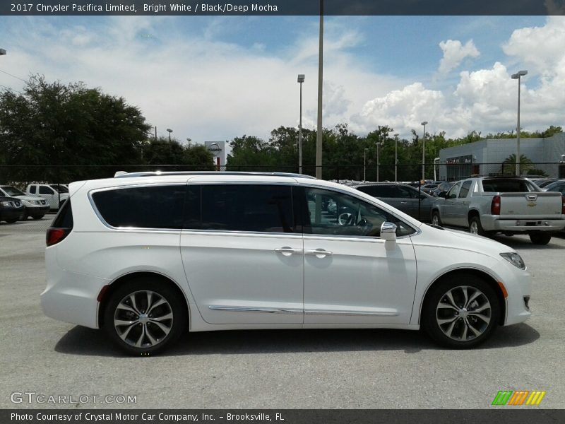 Bright White / Black/Deep Mocha 2017 Chrysler Pacifica Limited