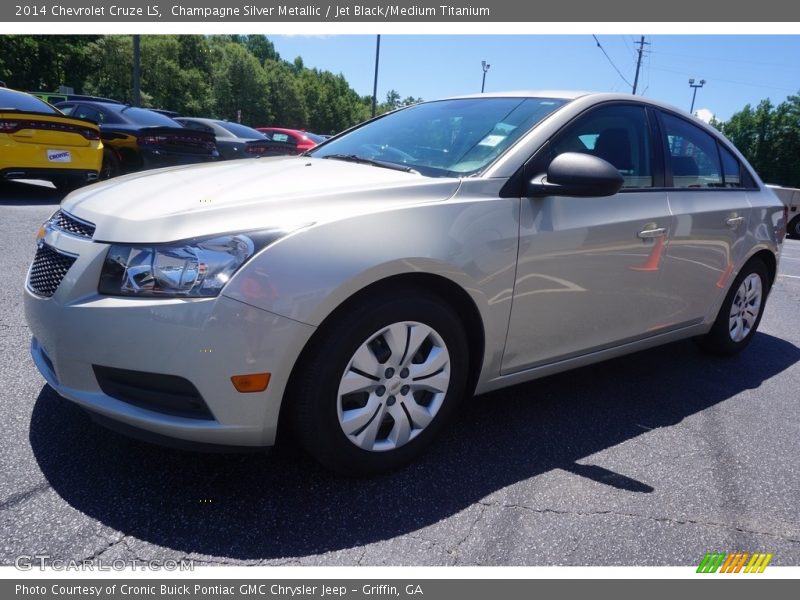 Champagne Silver Metallic / Jet Black/Medium Titanium 2014 Chevrolet Cruze LS