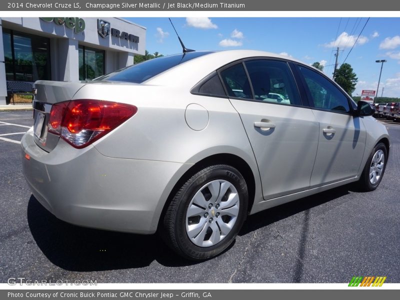 Champagne Silver Metallic / Jet Black/Medium Titanium 2014 Chevrolet Cruze LS