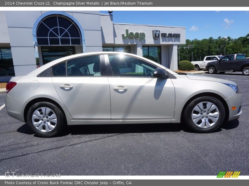 Champagne Silver Metallic / Jet Black/Medium Titanium 2014 Chevrolet Cruze LS