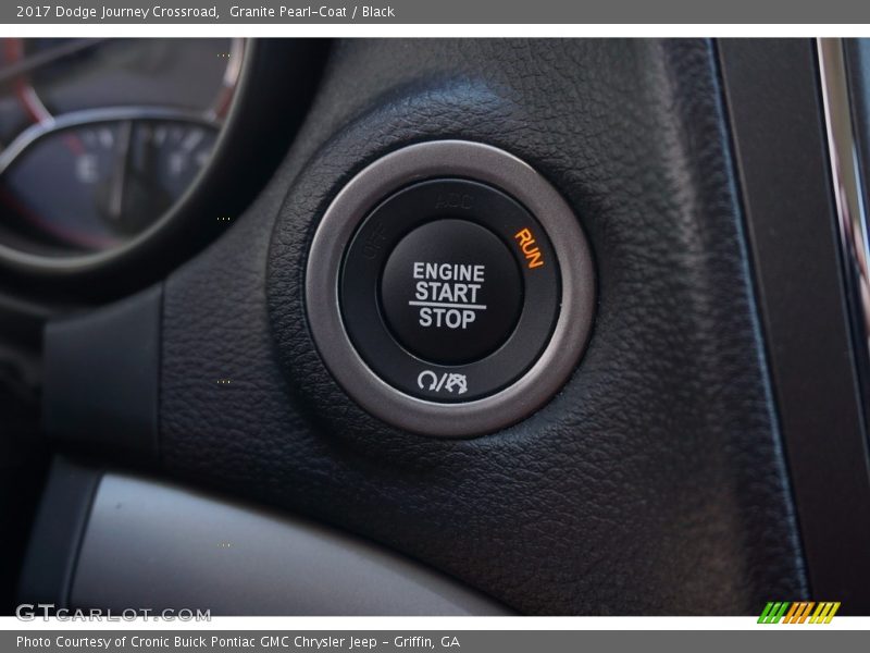 Granite Pearl-Coat / Black 2017 Dodge Journey Crossroad