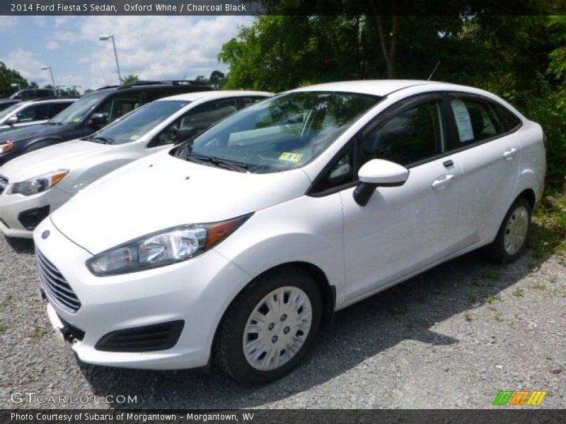 Oxford White / Charcoal Black 2014 Ford Fiesta S Sedan