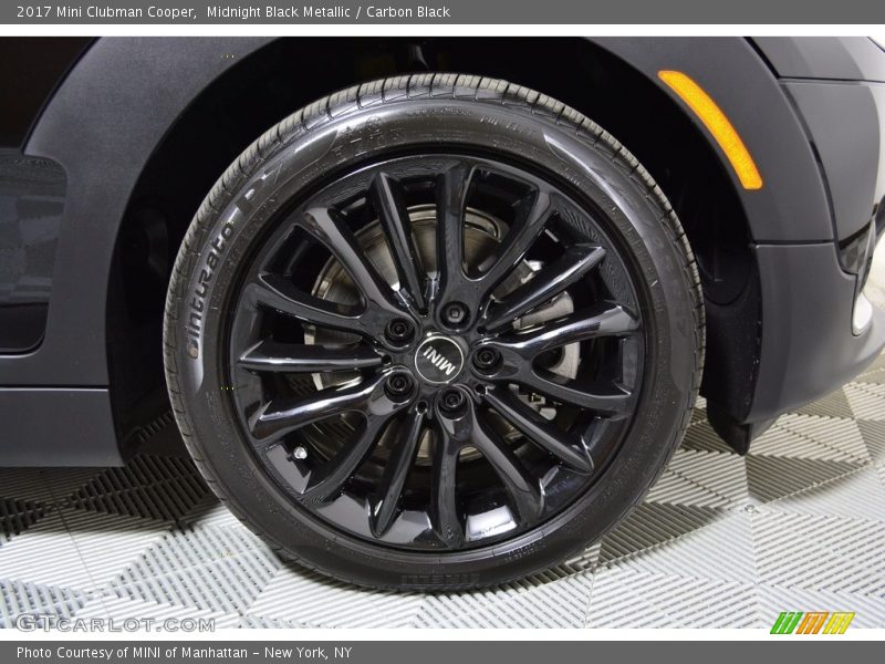 Midnight Black Metallic / Carbon Black 2017 Mini Clubman Cooper