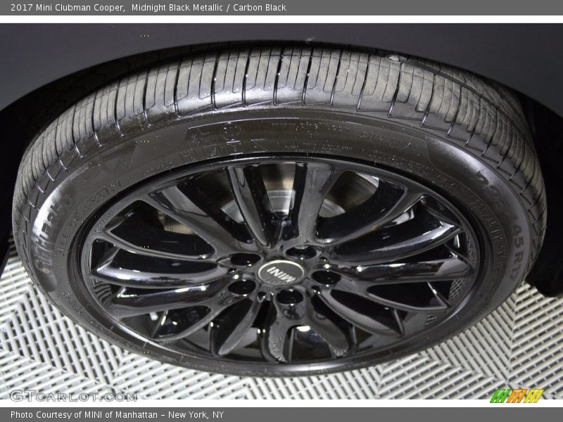 Midnight Black Metallic / Carbon Black 2017 Mini Clubman Cooper